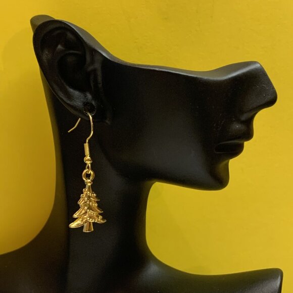 Christmas Tree Earrings, Christmas Earrings, Gift Idea, Holiday Earrings, Tree - Picture 3 of 6